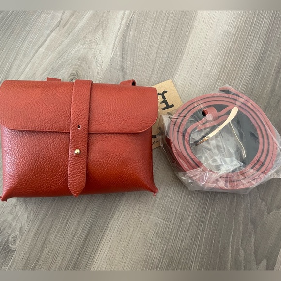 PPLA Faux Leather Belt Bag - Picture 2 of 4